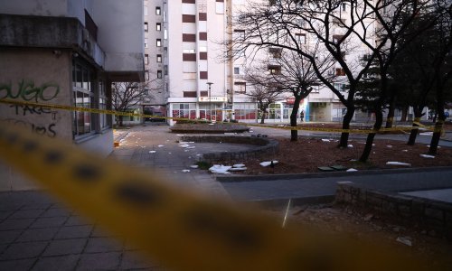 Snažno nevrijeme i olujni vjetar u Hercegovini, oštećena vozila i krovovi kuća