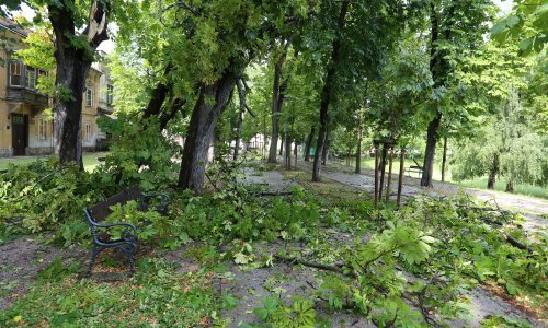 U tri županije u nevremenu oštećeni objekti, nekoliko mjesta ostalo bez struje