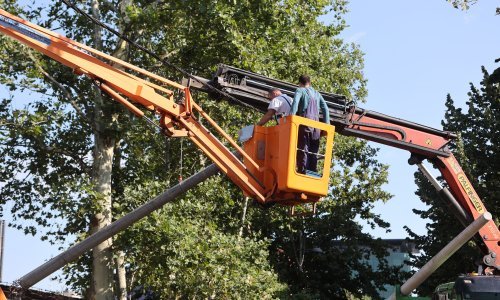 Još nema struje na svim područjima koje je pohrala nezapamćena oluja
