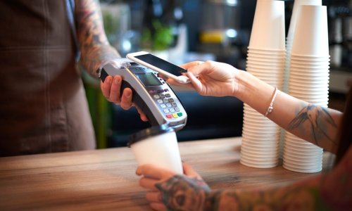 Čak 53 posto Hrvata koristi mobilno bankarstvo