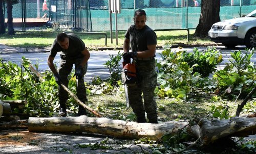 Ministarstvo obrane: 270 vojnika pomaže u Slavoniji, 230 u stanju pripravnosti