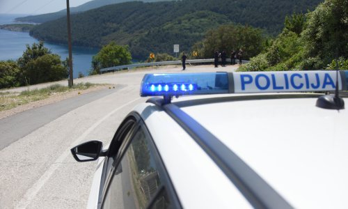 Umrlo dvogodišnje dijete koje je udario auto na Brijunima, još jedno dijete stradalo u Puli
