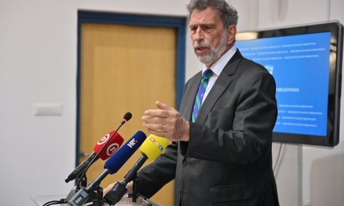 Fuchs obišao škole koje su teško stradale u nevremenu