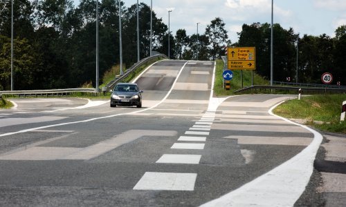 Puna ih je Slavonija: Evo još jedne ceste s pedeset nijansi sive