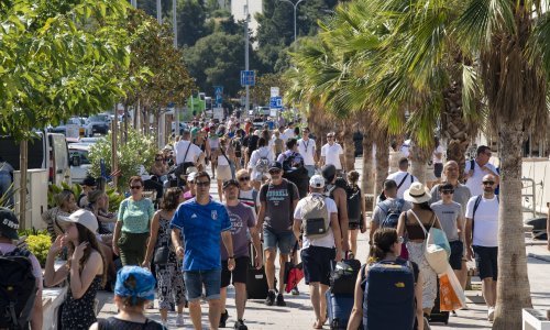 Hrvatska na razini rekordne 2019. po broju noćenja i dolazaka turista