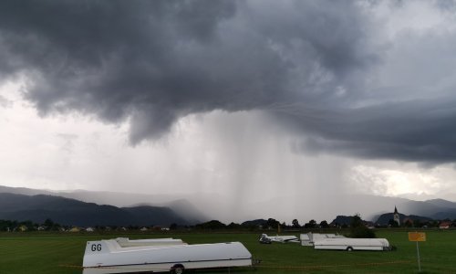 Iznad Slovenije snimljen dolazak dviju olujnih ćelija