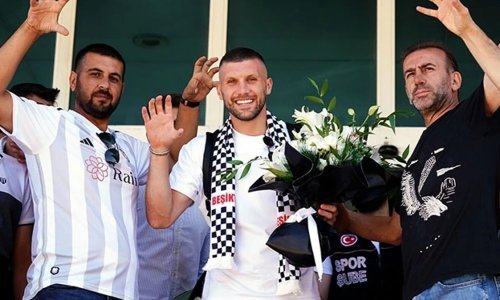 Ante Rebić stigao u Istanbul na potpis ugovora; dočekali ga navijači Bešiktaša