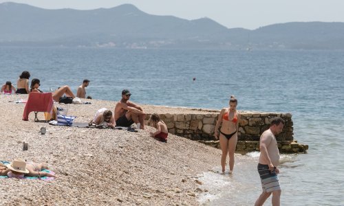 Trojica Zadrana na plaži mlatili šestoricu Nijemaca, jedan završio u zatvoru