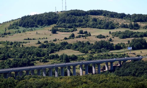 HAK: Nesreća između Vrgorca i Ploča, vozi se 40 kilometara na sat
