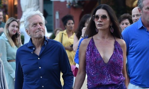 I nakon 23 godine braka Zeta-Jones je zaljubljena u Douglasa kao prvog dana