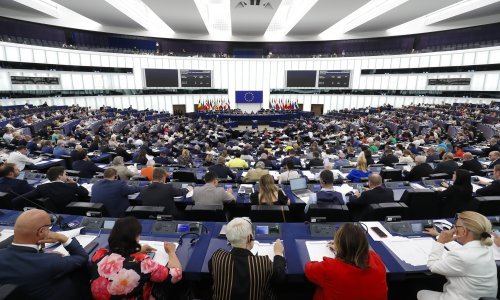 EP želi da se javnim medijima osigura zaštita neovisnosti i višegodišnje financiranje