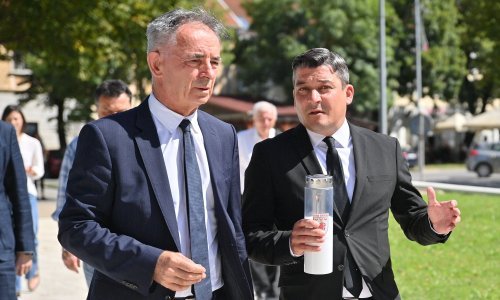 Pupovac na komemoraciji hrvatskim braniteljima i srpskim žrtvama: Nitko nije smio poginuti