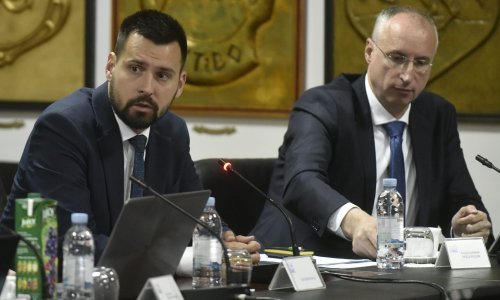 Vlasnici splitskih restorana podižu kaznene prijave protiv Puljka i Ivoševića