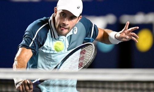 Borna Ćorić protiv moćnog Grka kojeg je pobjeđivao lovi svoje deveto finale u karijeri