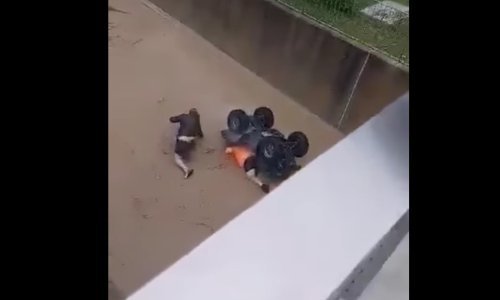 Unatoč svim upozorenjima, dvojica u Sloveniji pokušala biti jača od nabujale rijeke