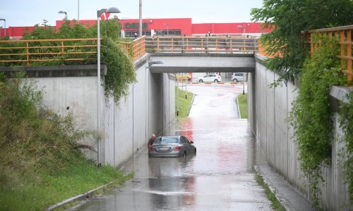 Sve službe u Zagrebu u pripravnosti: Ne ulazite u vodu dublju od 25 centimetara!
