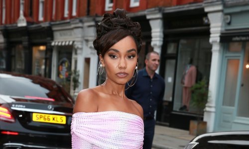 Poznata pjevačica odabrala je bajkovitu vjenčanicu, a nakon toga i još dvije laskave haljine