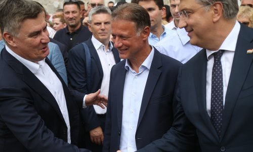 Milanović i Plenković se srdačno rukovali; pogledajte tko je sve stigao na Sinjsku alku
