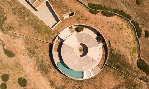 Ultra luksuzna vila u obliku NLO-a prodaje se za 7,5 milijuna eura, pogledajte kako izgleda