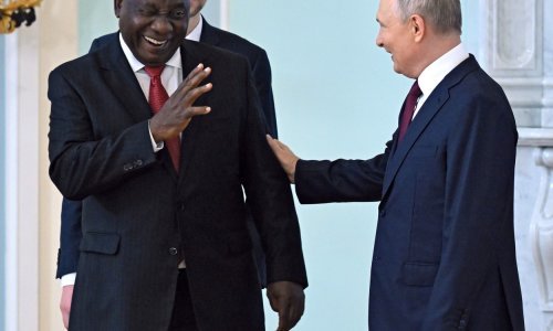 Putin ne ide na samit BRICS-a u Južnu Afriku, boji se da ga ne isporuče u Haag