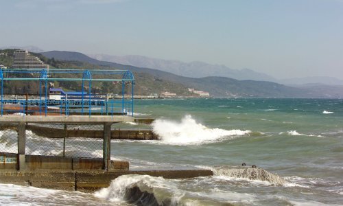 Ukrajina tvrdi da je ponovno zauzela naftne platforme blizu Krima