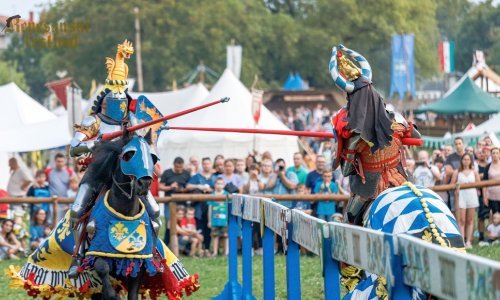 Pan vlak vas vozi na Renesansni festival - doživite čaroliju festivala i pivovare!