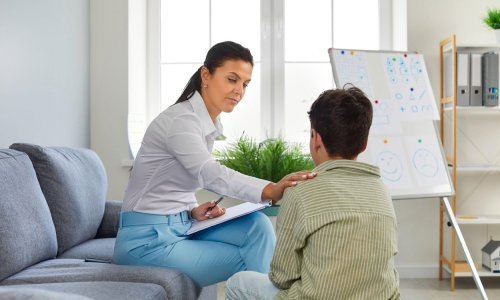 Sve više mladih ide kod psihijatra, nema dovoljno liječnika