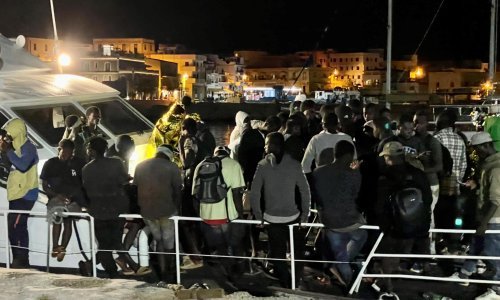 Gotovo 1000 afričkih migranata samo ovog vikenda stiglo na Lampedusu