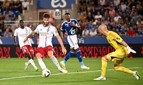 Duje Ćaleta Car je za Lyon debitirao gostujućim porazom kod Strasbourga