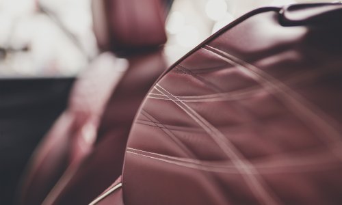 Bentley predstavio maslinastosmeđu kožu: Važan korak njihove strategije održive kože