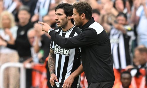 Engleski mediji se sprdaju sa zvijezdom samo zato što je jela u jeftinom restoranu