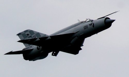 Dvojica nastavnika letenja na preobuci na MiG-21