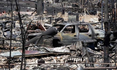 Broj poginulih u požaru na Havajima prešao 100, Biden odgovorio na kritike