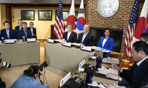 Biden u Camp Davidu slavi 'novu eru' u odnosima sa Seulom i Tokijom