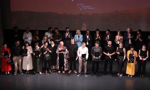 Dodijeljene nagrade: Srce Sarajeva za najbolji film pripalo ostvarenju 'Kos, kos, kupina'