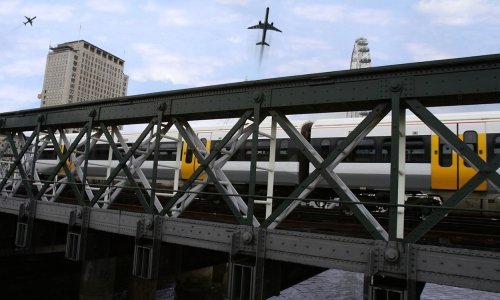 Nerazumno jeftini letovi ugrožavaju željeznice. Evo što predlažu europski stručnjaci