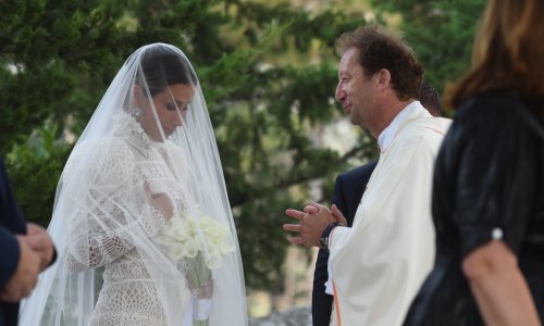 Ana Gruica Uglešić pred oltar je stigla u vjenčanici domaće dizajnerice, a ovako izgleda iz svih kuteva