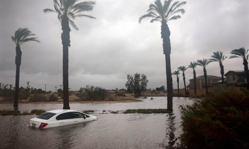 Oluja Hilary izazvala kaos u SAD-u, Palm Springs potpuno potopljen