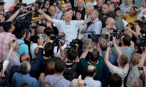 Klarin: Osuđeni ratni zločinac drži moralne prodike po crkvama