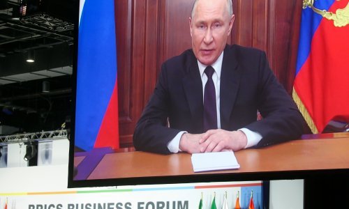 Putin kaže da BRICS radi za 'globalnu većinu'