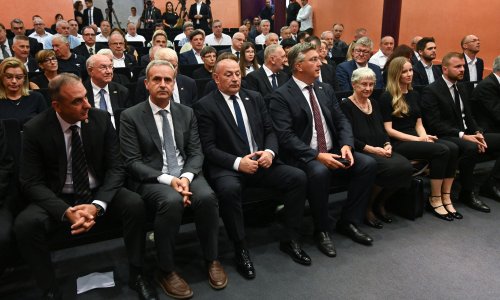 Održana komemoracija za Đuru Pericu, okupila se poznata lica HDZ-a