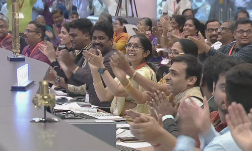 Rusi čestitali Indijcima na slijetanju svemirske letjelice na Mjesec