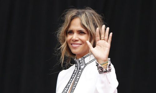 Halle Berry finalizirala rastavu braka, no mora plaćati vrtoglavu alimentaciju