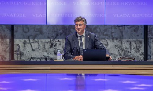Plenković o mirovinama: Nastavit ćemo raditi sve da i dalje rastu