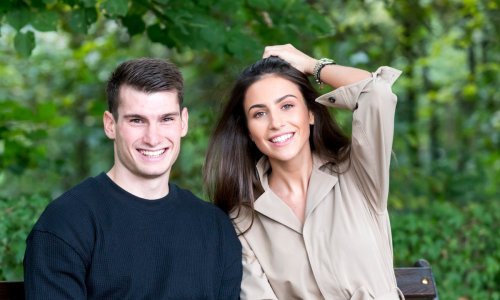 Pratili su ih u stopu: Livaković sletio u tursku metropolu u društvu supruge Helene