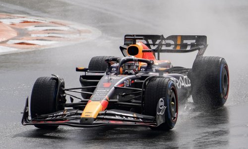Max Verstappen najbrži u kišnim uvjetima; posljednji trening tri je puta prekidan