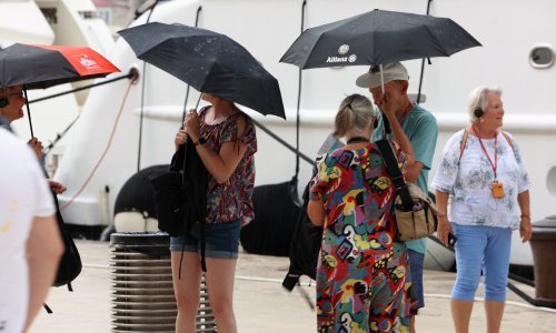 Nastavak pljuskova, vjetra i nevremena, danas osjetno svježije