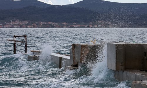 Oprez, meteoalarm upozorava na jak vjetar i nevrijeme!