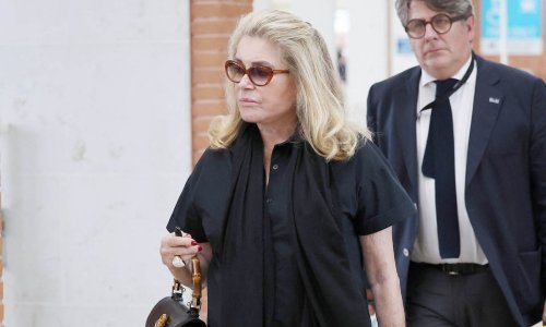 Ni francuska modna ikona ne izlazi iz udobnih cipela koje će i ove jeseni biti hit