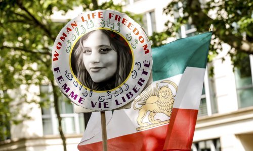 Aktivisti: Iran pojačao gušenje oporbe uoči godišnjice smrti Mahse Amini